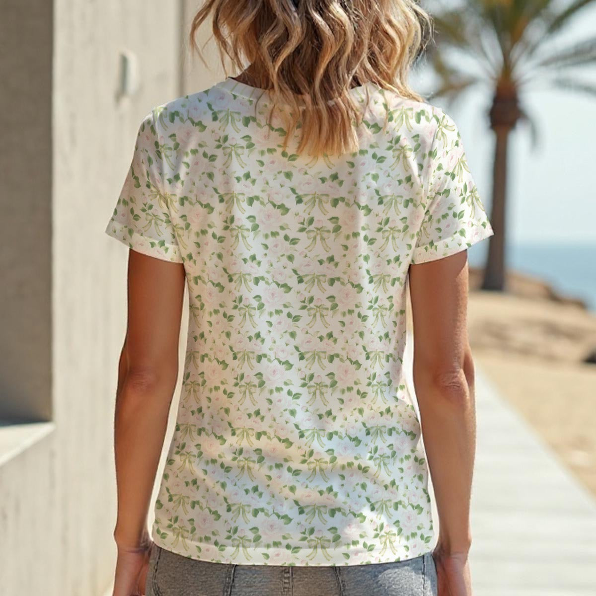 Camilla Women‘s V-neck T-Shirt