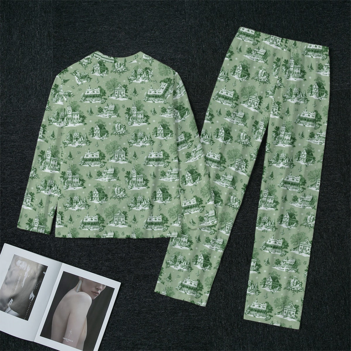 Sage Christmas Toile Women's Raglan Sleeve Pajamas
