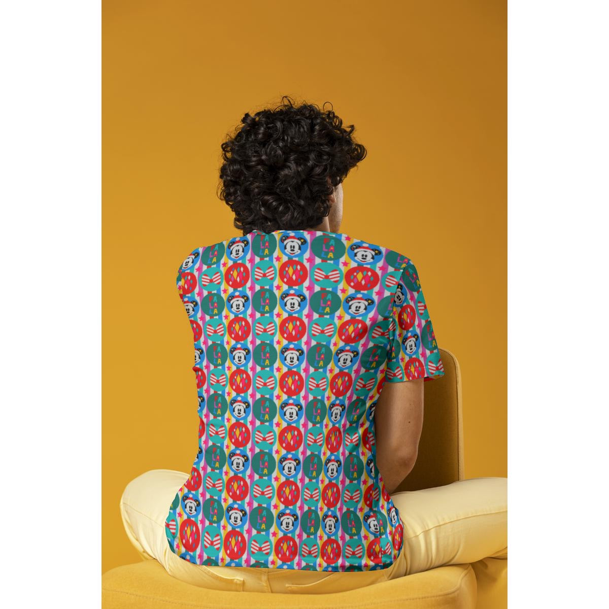 Christmas Icons Men's Round Neck T-Shirt