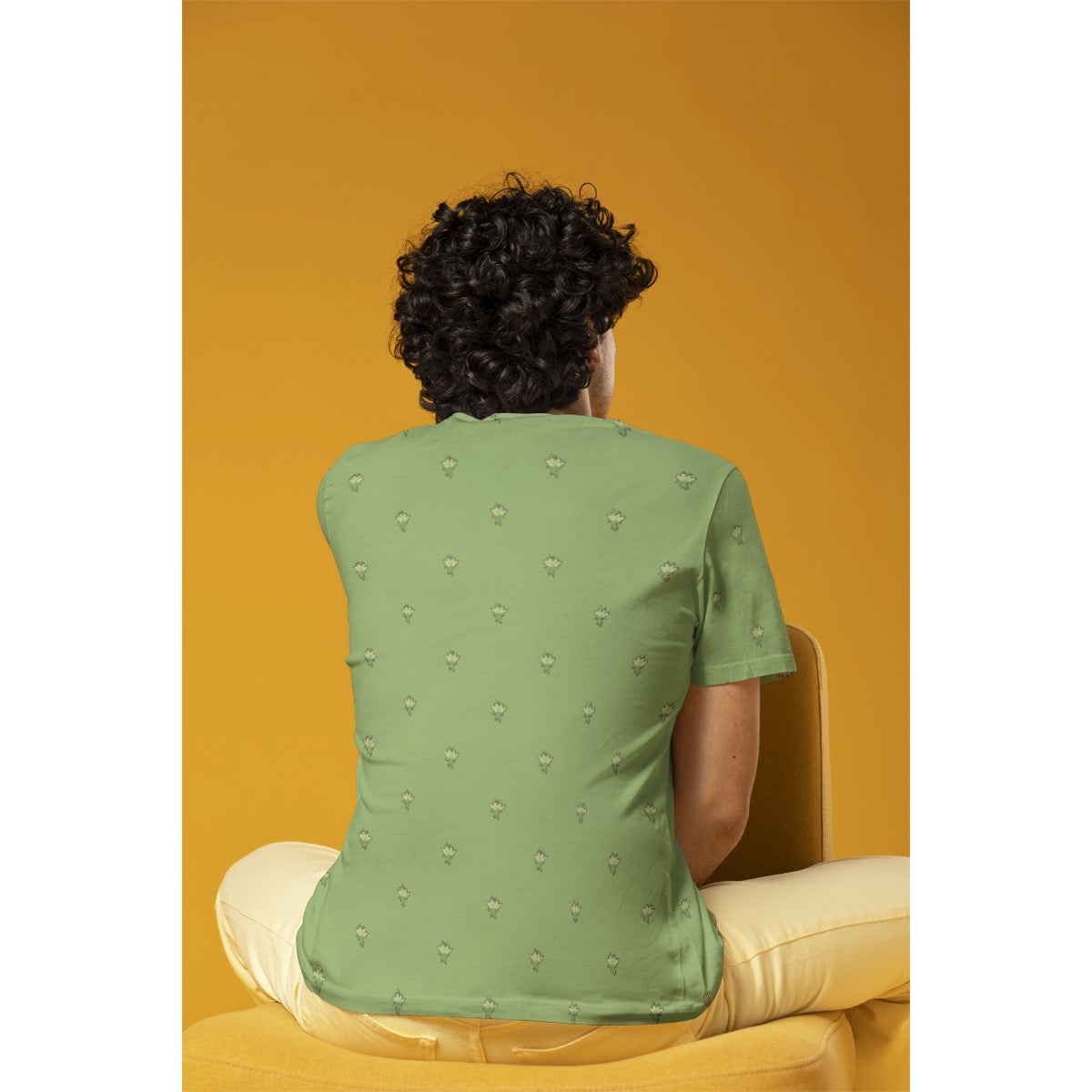 Green Lotus Flower  Men's Crew Neck T-Shirt