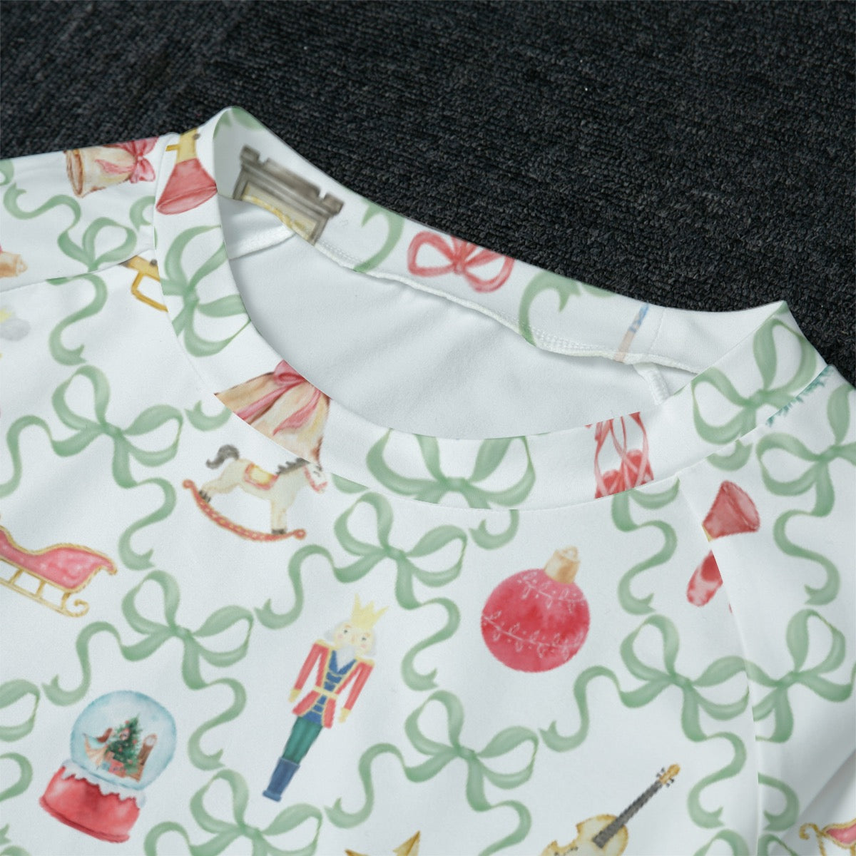 Green Bow Trellis Nutcracker Women's Raglan Sleeve Pajamas
